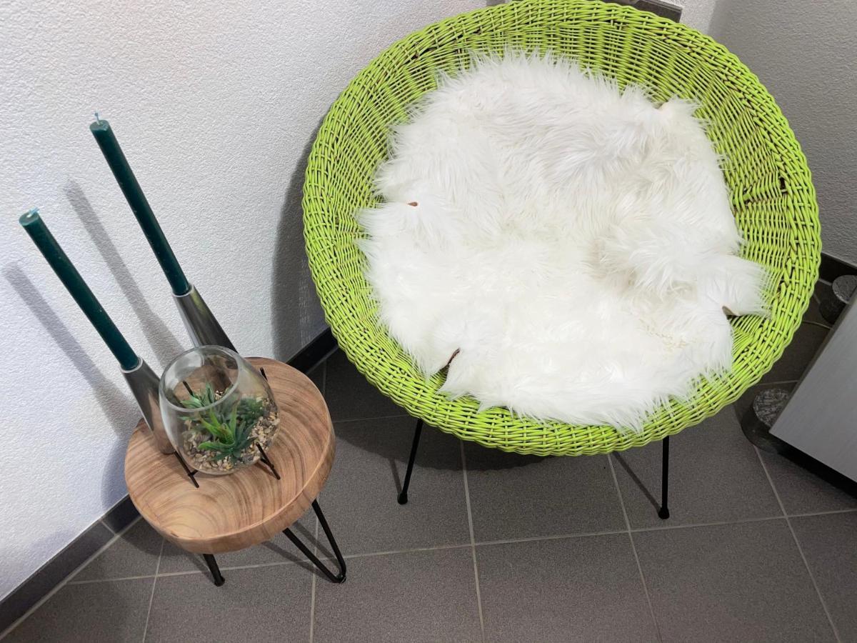Limes Apartment -Uebernachten Am Limes- Rainau Bagian luar foto